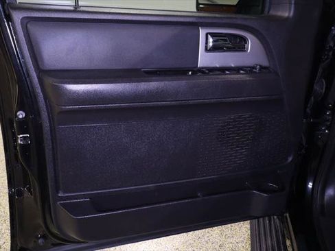 Used 2013 Ford Expedition Limited AWD/4WD image 37