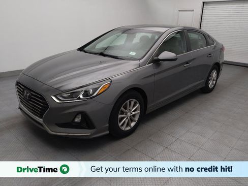 Used 2018 Hyundai Sonata SE image 1