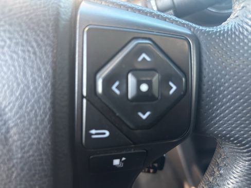 Used 2021 Toyota Tacoma TRD Off-Road image 11