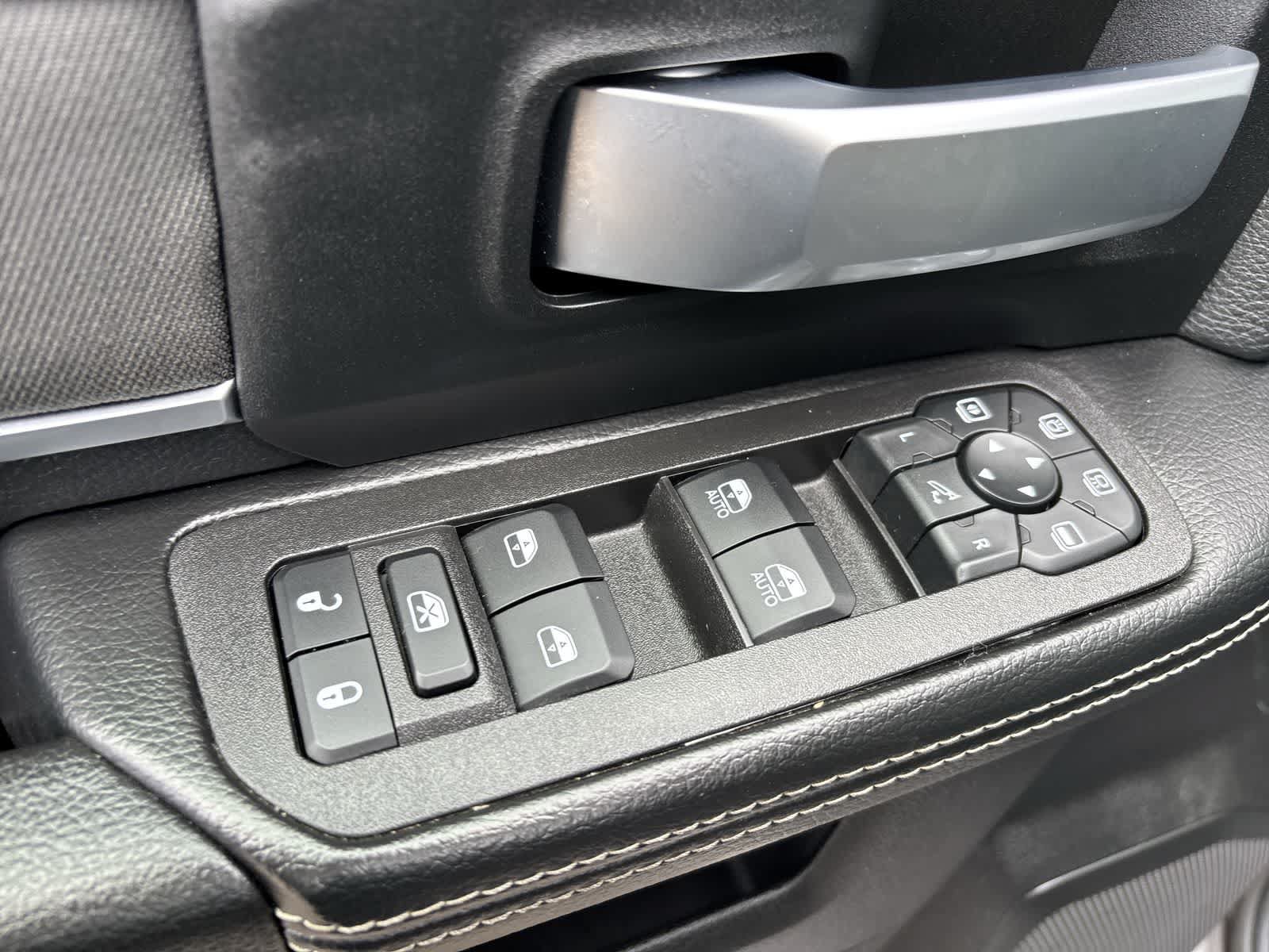 Certified 2026 RAM 2500 Big Horn AWD/4WD image 11