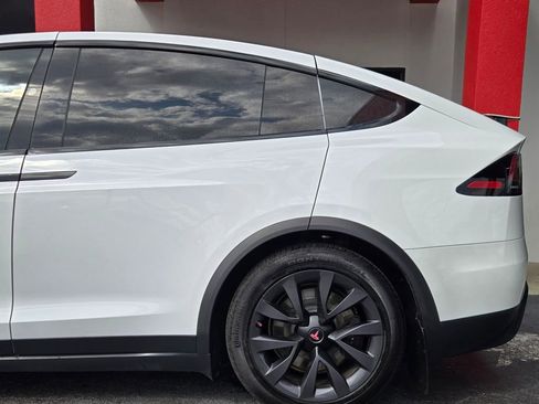 Used 2024 Tesla Model X Base image 6
