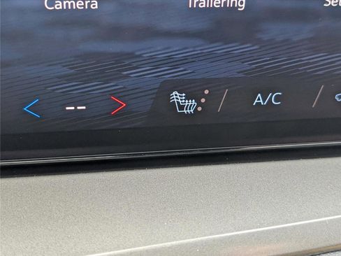 New 2026 Chevrolet Traverse LT image 26