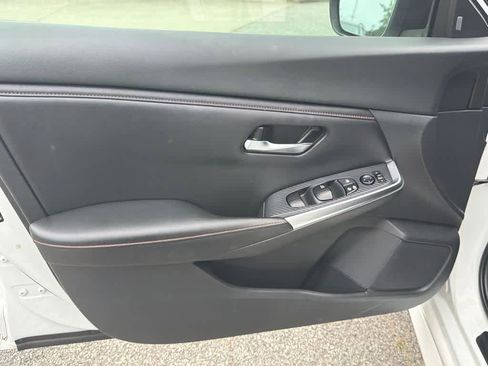 Used 2021 Nissan Sentra SR FWD image 11