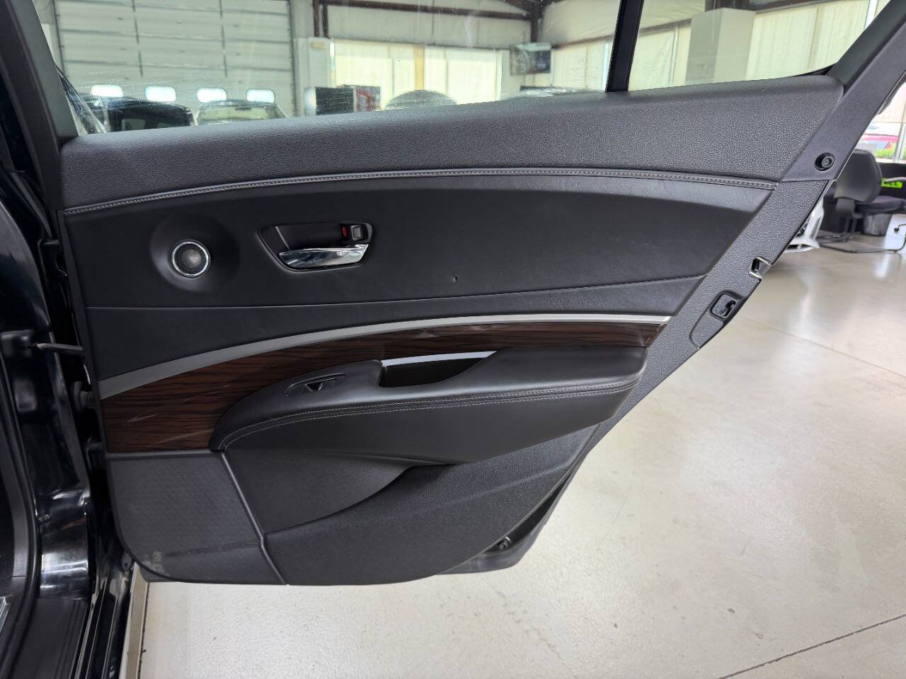 Used 2014 Acura RLX w/ Technology Package FWD image 14