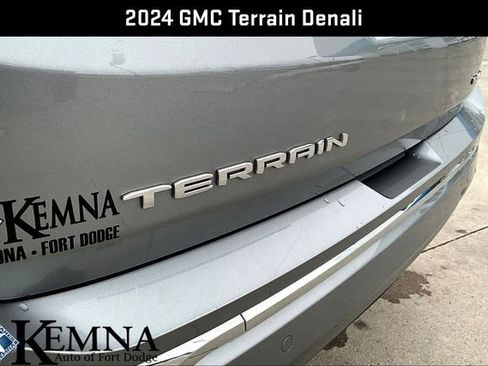 Used 2024 GMC Terrain Denali w/ Denali Premium Package image 26