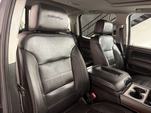 Used 2018 GMC Sierra 2500 Denali w/ Duramax Plus Package AWD/4WD image 21