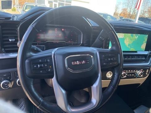Used 2022 GMC Sierra 1500 Elevation image 9