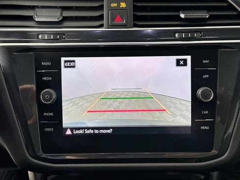 Used 2022 Volkswagen Tiguan SEL R-Line AWD/4WD image 14
