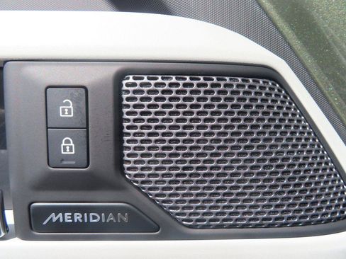 Certified 2024 Land Rover Defender 110 S AWD/4WD image 40