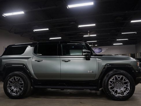 Used 2024 GMC Hummer EV 3X AWD/4WD image 6