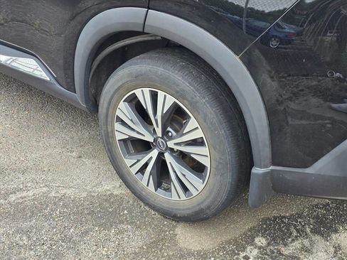 Used 2022 Nissan Rogue SV FWD image 19