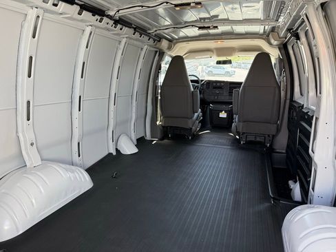 New 2026 Chevrolet Express 2500 RWD image 8