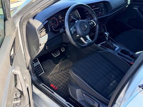 Used 2021 Volkswagen Jetta GLI image 9