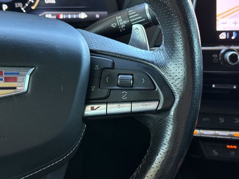 Used 2021 Cadillac CT4 V w/ Technology Package image 31