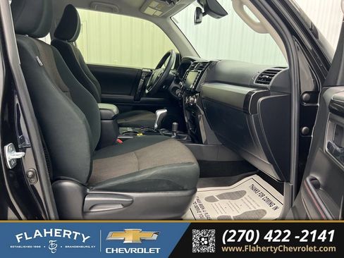 Used 2021 Toyota 4Runner TRD Off-Road image 15