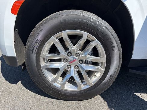 Used 2023 GMC Yukon XL SLT image 18