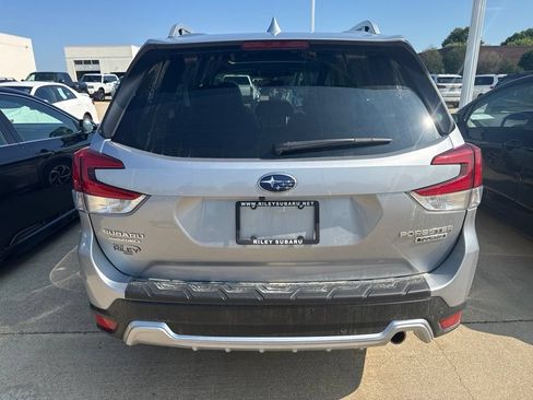 Used 2023 Subaru Forester Touring w/ Popular Package #3 AWD/4WD image 5
