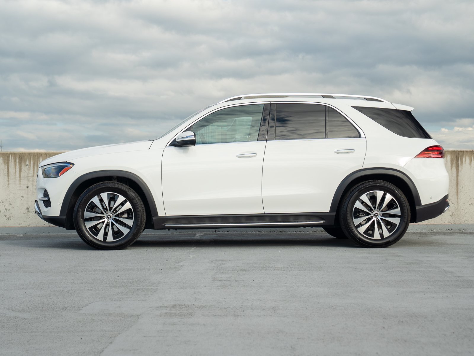 Used 2026 Mercedes-Benz GLE 350 4MATIC image 4