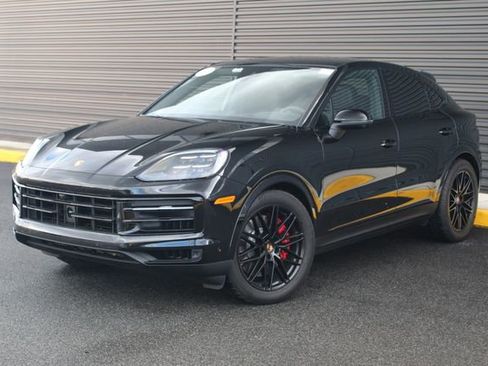 New 2026 Porsche Cayenne S image 1