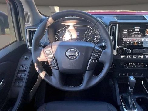 Certified 2026 Nissan Frontier SV w/ All-Weather Content Package AWD/4WD image 5