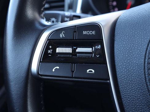 Used 2020 Kia Sorento EX image 16