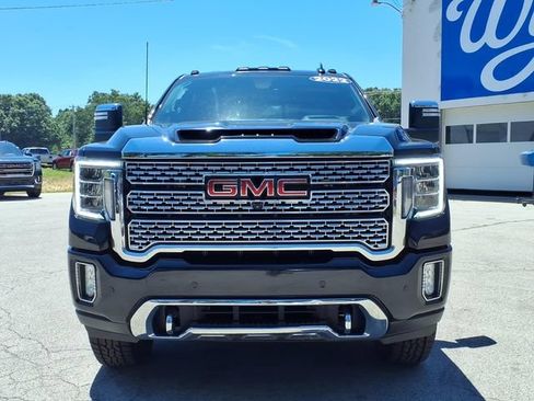 Used 2022 GMC Sierra 2500 Denali w/ Denali Ultimate Package AWD/4WD image 2
