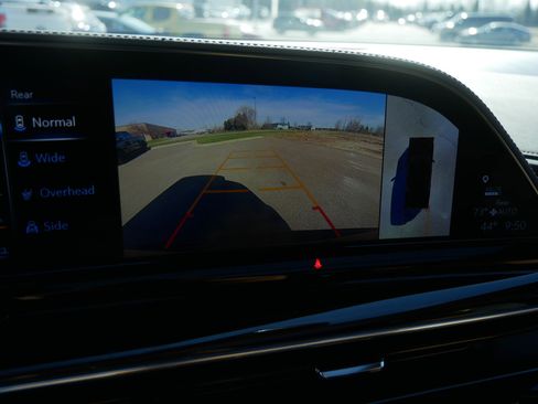 Used 2024 Cadillac Escalade ESV Sport w/ LPO, ONYX Package image 34