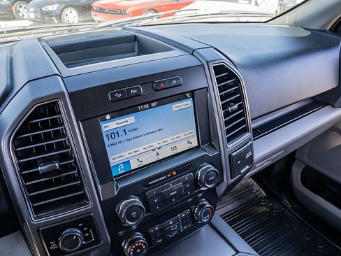 Used 2019 Ford F150 XLT w/ Equipment Group 302A Luxury image 27