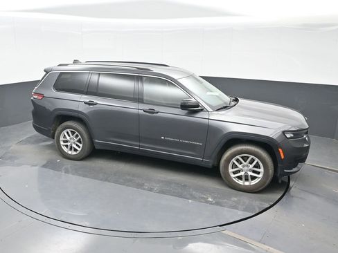 Used 2021 Jeep Grand Cherokee L Laredo w/ Luxury Tech Group I image 23
