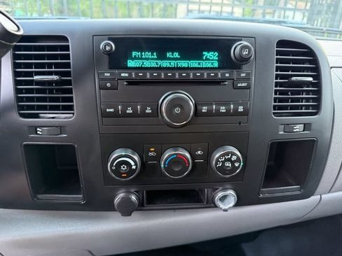 Used 2009 GMC Sierra 1500 W/T w/ SL Package RWD image 18