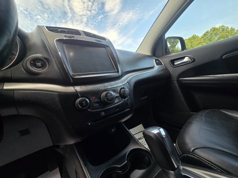 Used 2016 Dodge Journey Crossroad AWD/4WD image 21