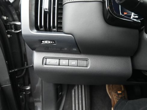 New 2026 Nissan Pathfinder SL FWD image 12