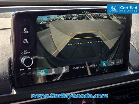 Certified 2025 Honda Pilot Touring image 31