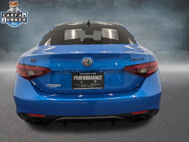 Used 2019 Alfa Romeo Giulia AWD w/ Quick Order Package 22J Sport image 5