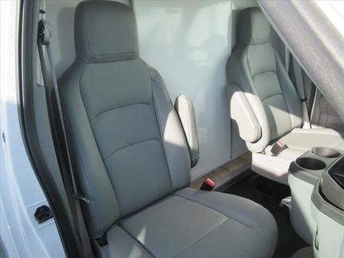 New 2024 Ford E-450 and Econoline 450 Super Duty w/ Power Windows & Locks Group image 11