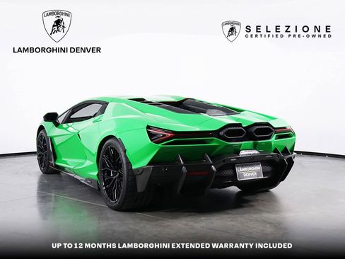 Used 2025 Lamborghini Revuelto image 3