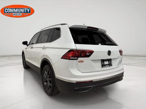 Used 2023 Volkswagen Tiguan SE AWD/4WD image 6