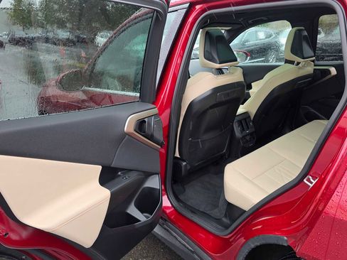 Used 2025 BMW X3 xDrive30i w/ Premium Package image 15