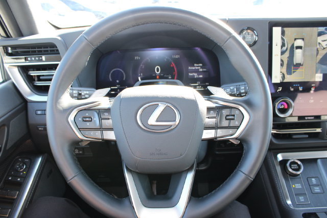 Used 2026 Lexus GX 550 w/ Accessory Package (31) AWD/4WD image 16