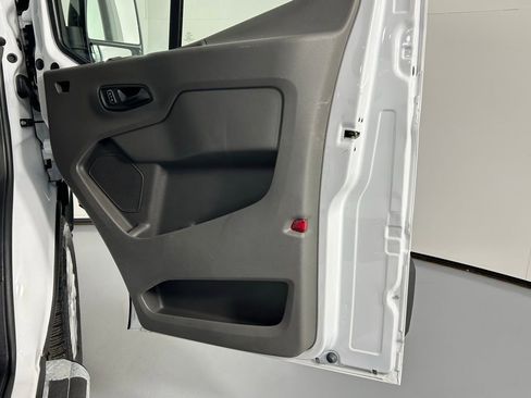 Used 2024 Ford Transit 250 Low Roof w/ Exterior Upgrade Package image 9