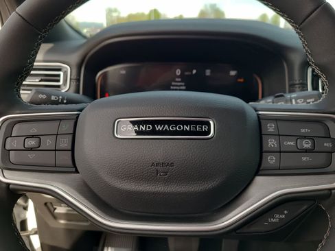 New 2026 Jeep Grand Wagoneer 4WD image 23