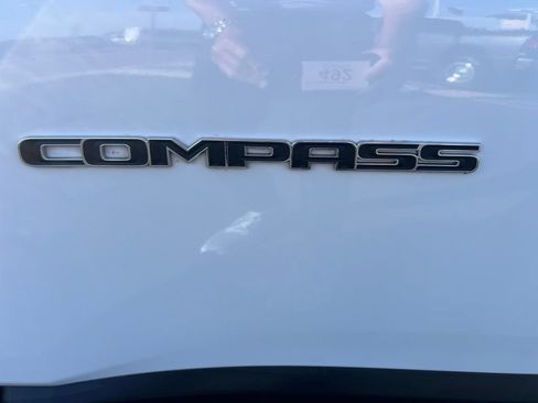 Used 2025 Jeep Compass Limited AWD/4WD image 19