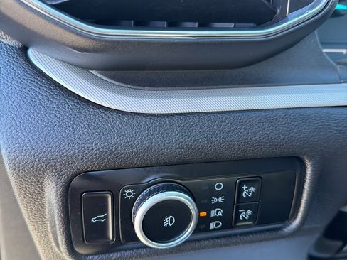 Used 2023 Ford Explorer XLT w/ Equipment Group 202A image 18