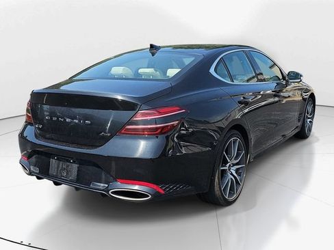 Used 2025 Genesis G70 2.5T image 3