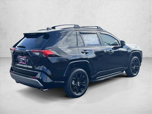 New 2025 Toyota RAV4 SE image 2