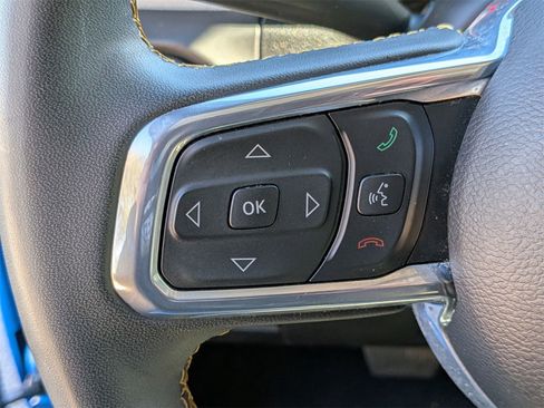 Used 2024 Jeep Wrangler Unlimited Sahara image 17