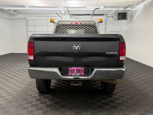 Used 2018 RAM 2500 Tradesman w/ Chrome Appearance Group AWD/4WD image 9