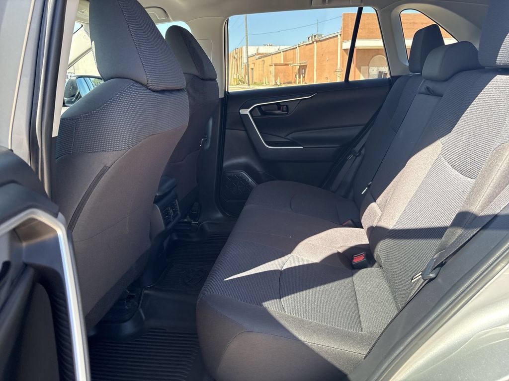 Used 2023 Toyota RAV4 LE FWD image 29