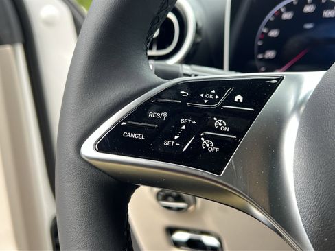 New 2026 Mercedes-Benz GLC 300 4MATIC image 36