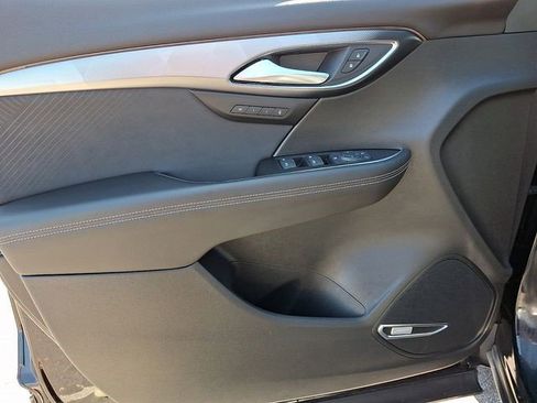 Certified 2025 Buick Envision Sport Touring AWD/4WD image 10